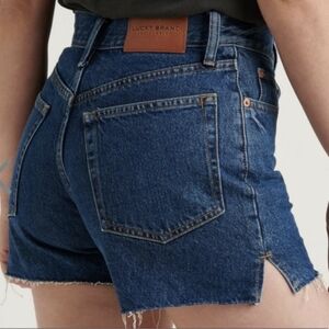 LUCKY BRAND Denim Traveler Short Size 4
